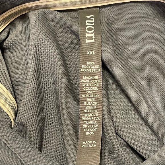 VUORI NWOT Gamepoint Polo in Gray - Picture 4 of 5